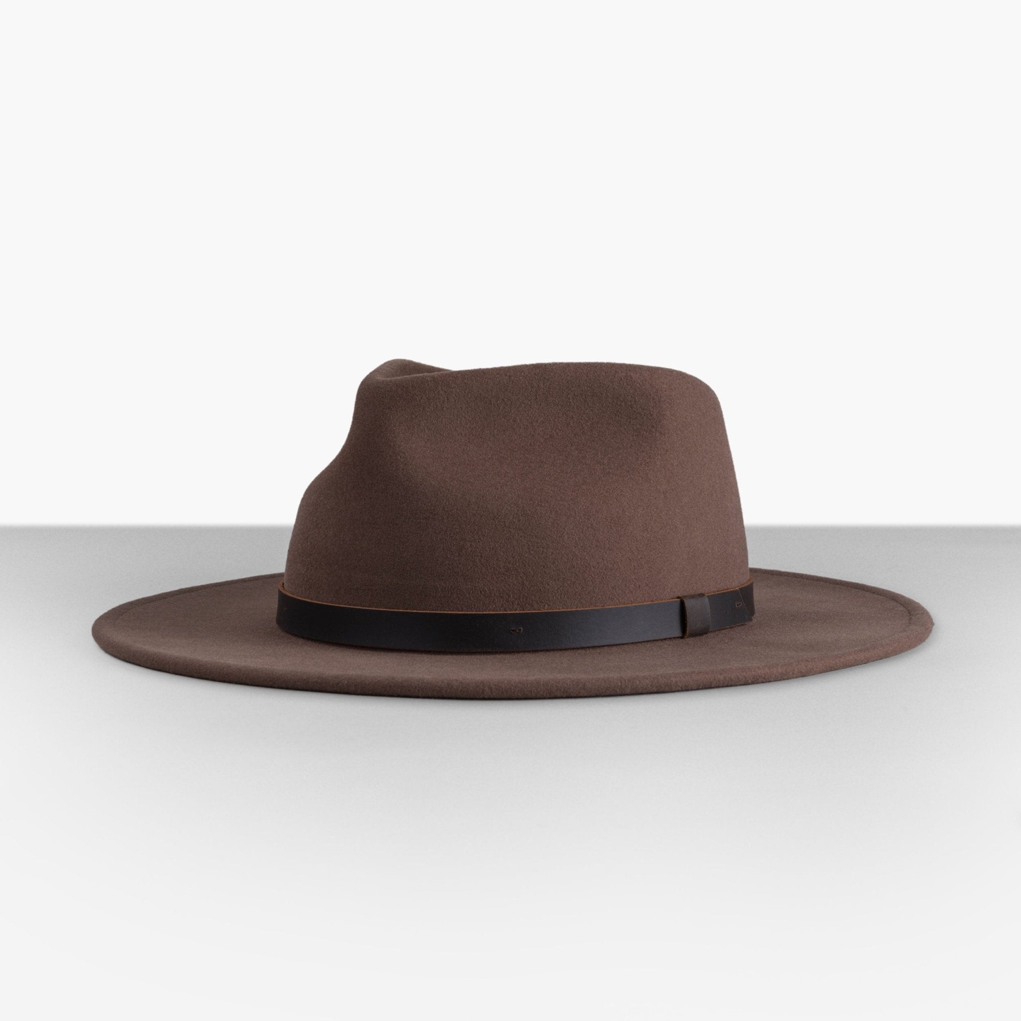 Big felt hat online